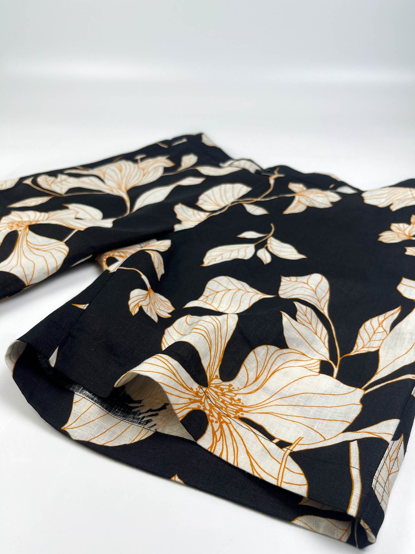 100% Linen Riviera Short - Orange Hibiscus