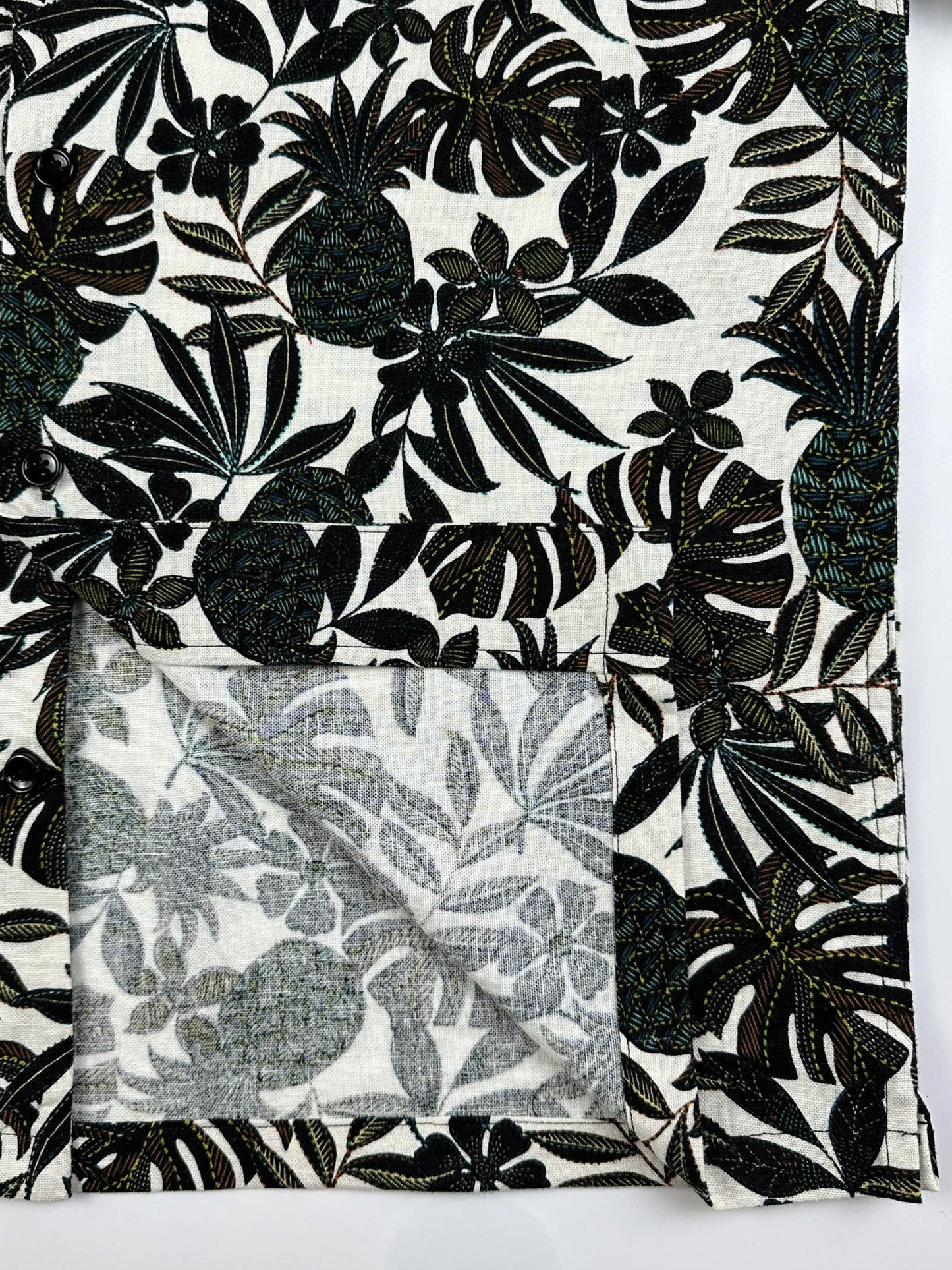 seam detail - tropic dao hawaiian shirt