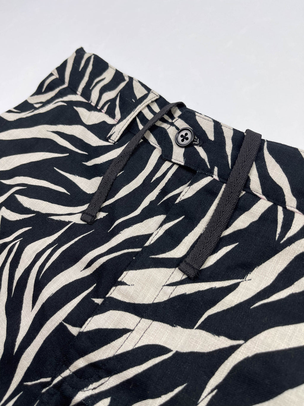 Zebra Stripes - Linen/Cotton Riviera Shorts