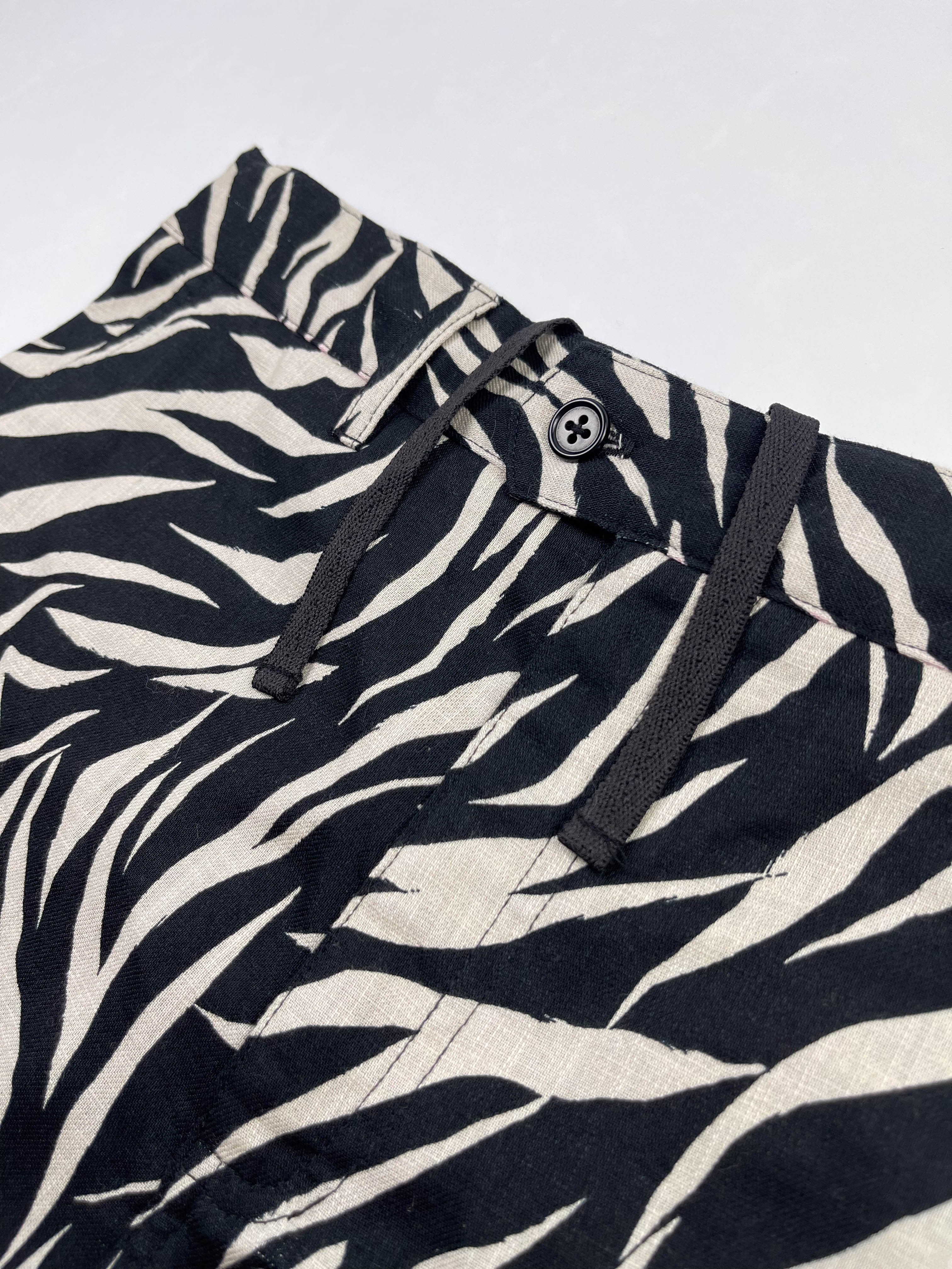 Zebra Stripes - Linen/Cotton Riviera Shorts
