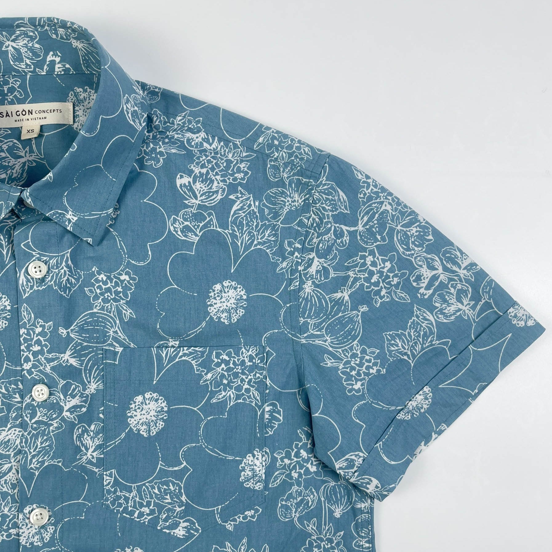 Lagoon Bloom - 100% Cotton Short Sleeve Button-Up Shirt