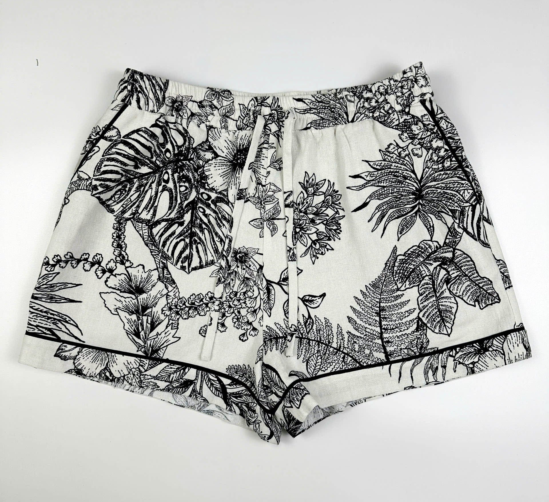 Saigon Concepts Short sleeve cotton-linen pyjama shorts with botanical print and contrasting trim 
