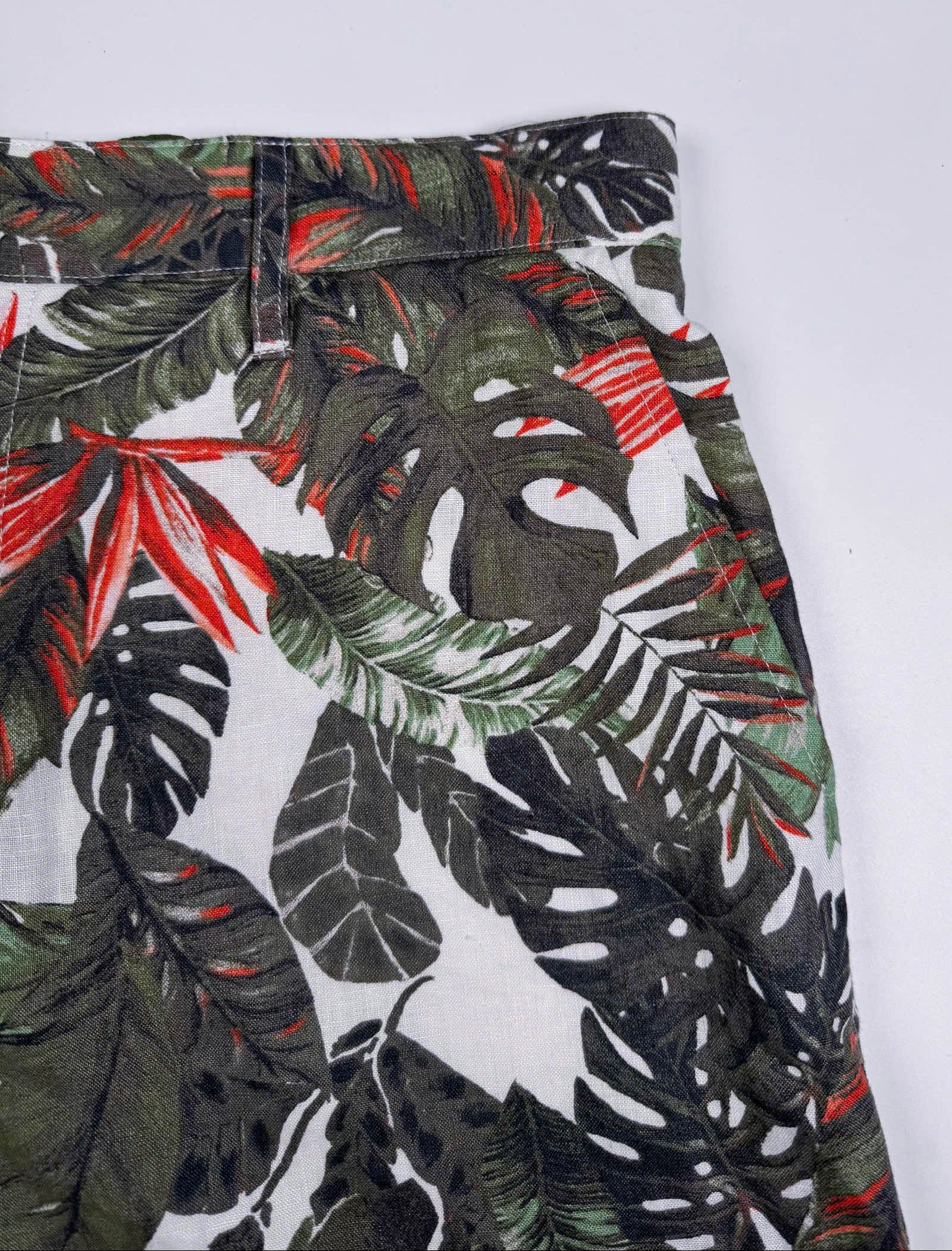 Saigon Concepts Fire & Fern Tropical Print Linen Shorts - front side pocket detail