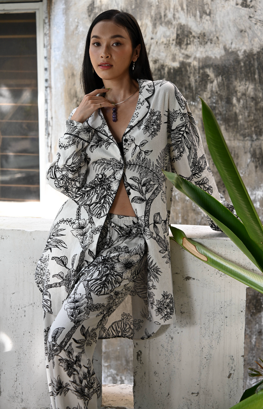 Botanical Noir Long-Line Long-Sleeve Top – Linen-Cotton Super Soft