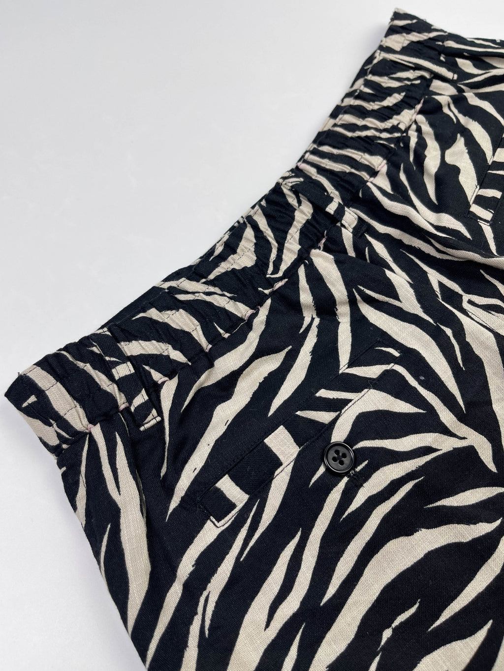 Zebra Stripes - Linen/Cotton Riviera Shorts