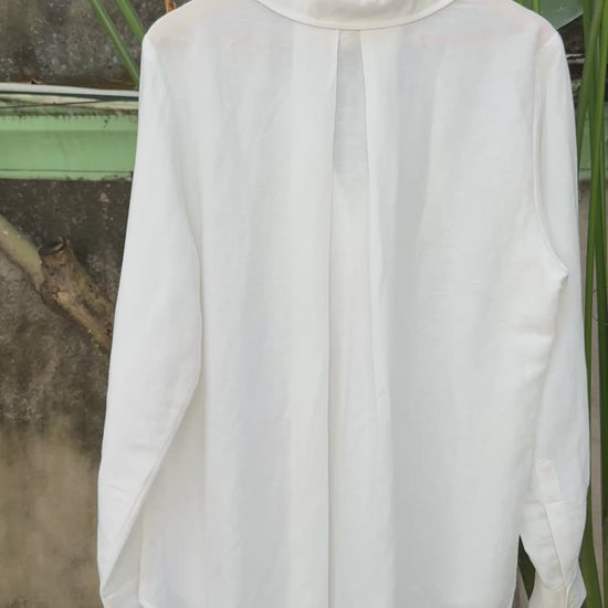 Video of Saigon Concepts VNeck White pleated long sleeve linen blouse showing full back view detail